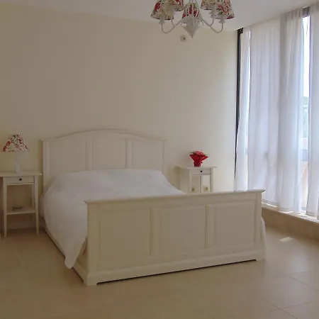 아파트호텔 Liberty 프리모르스코