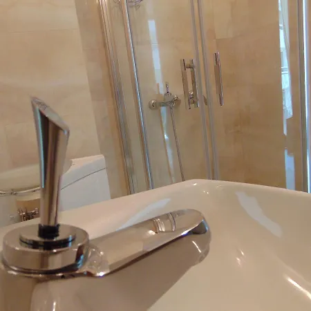 Liberty 아파트호텔