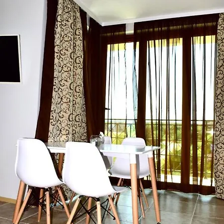 Liberty Aparthotel 3*