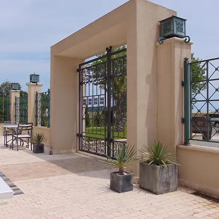 Liberty Aparthotel 3*